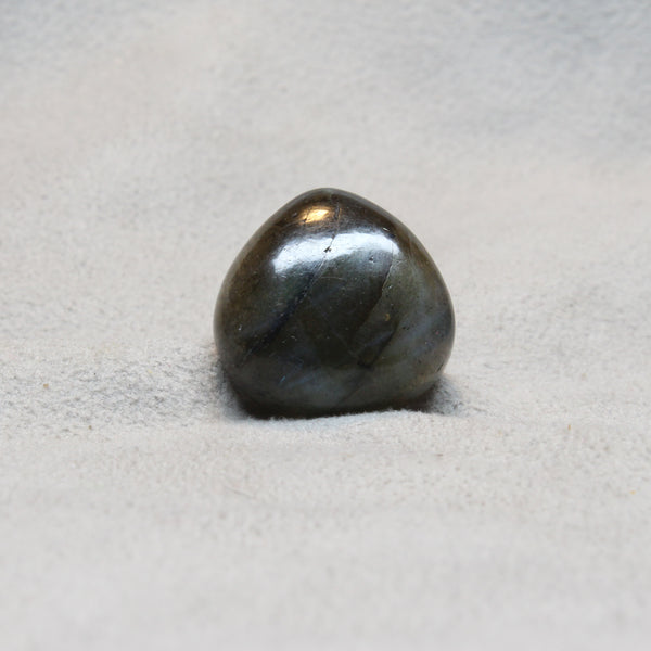 LABRODARITE 18.70-CARATS (S0159-A12)