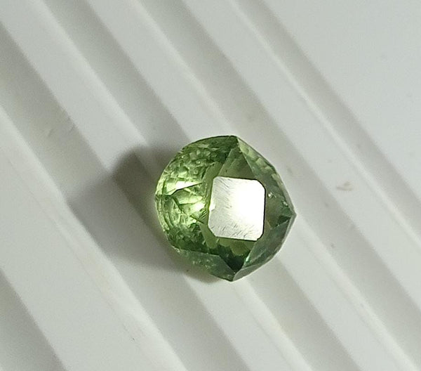 NATURAL & ORIGINAL PERIDOT 3.70-CARATS (S0182)