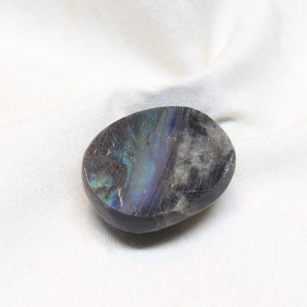 LABRODARITE 24.7-CARATS (S0155-A12)